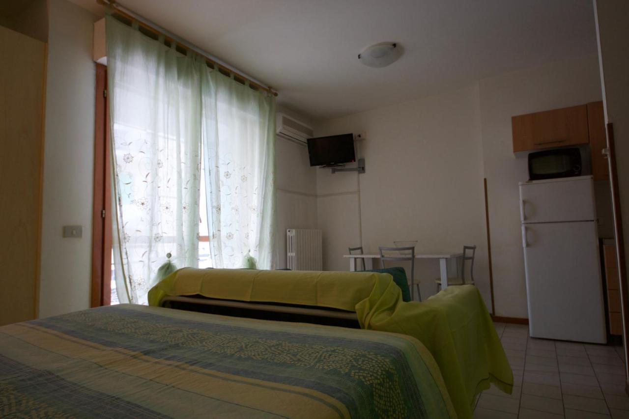 Residence Parmigianino ปาร์มา ภายนอก รูปภาพ