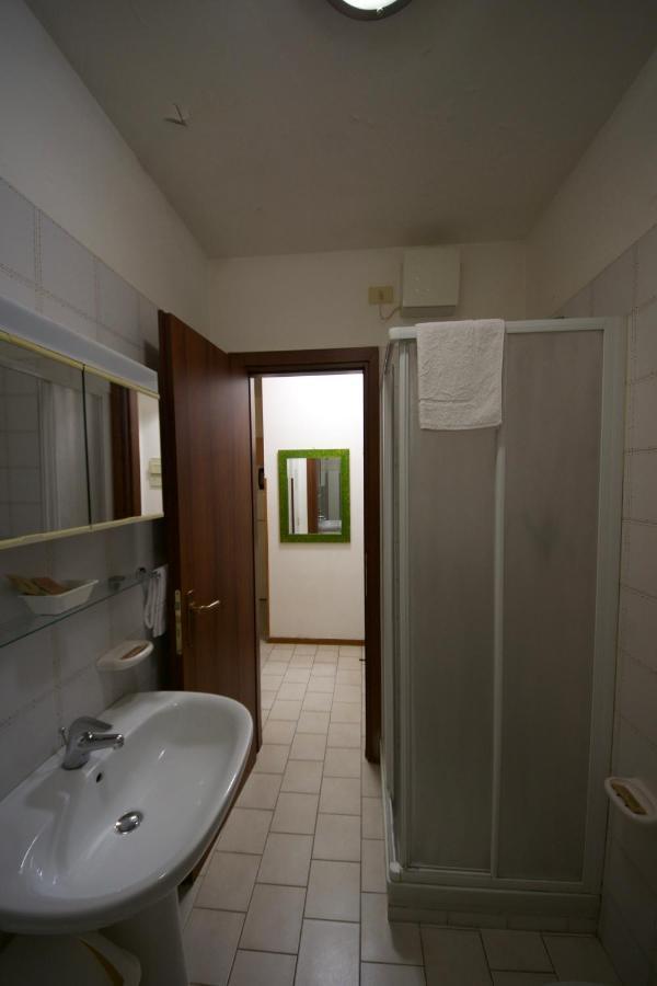Residence Parmigianino ปาร์มา ภายนอก รูปภาพ